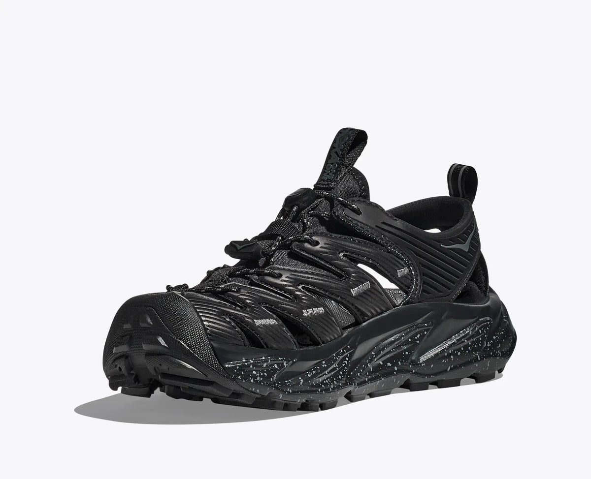Black / Castlerock