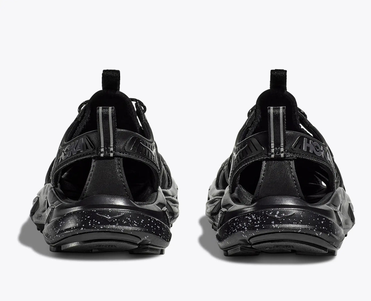 Black / Castlerock