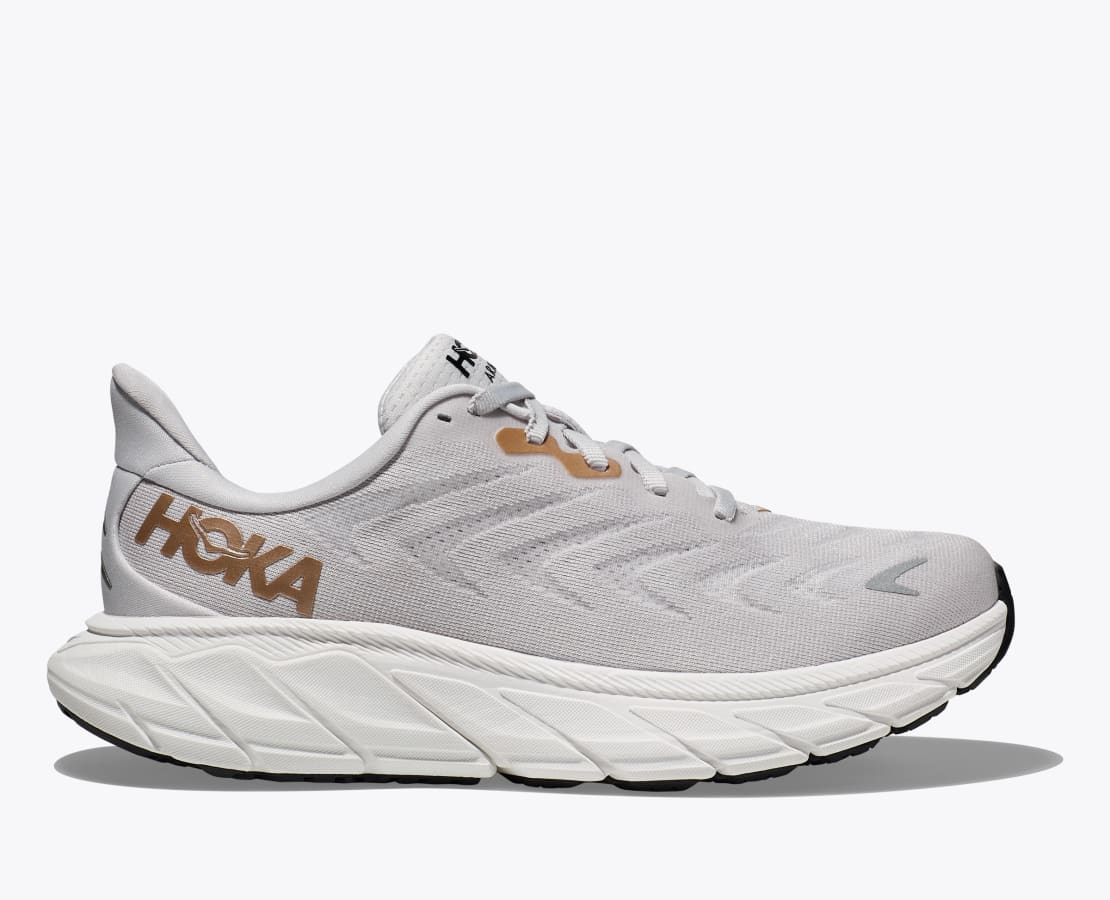 HOKA Arahi 6 Dömu