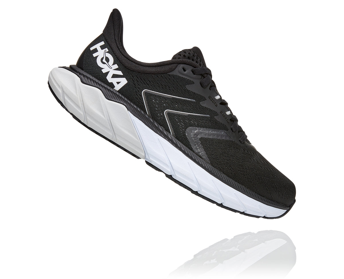 Hoka Arahi 5 WIDE Dömu