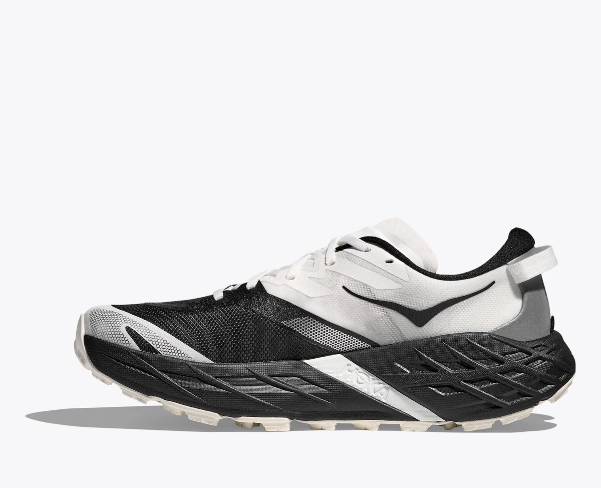 Black / White