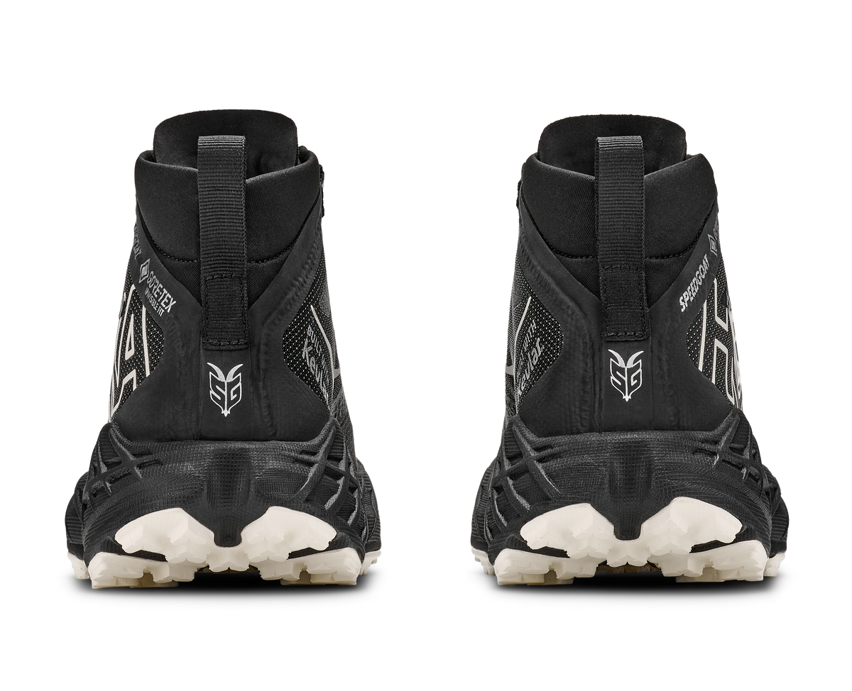 Black / Alabaster
