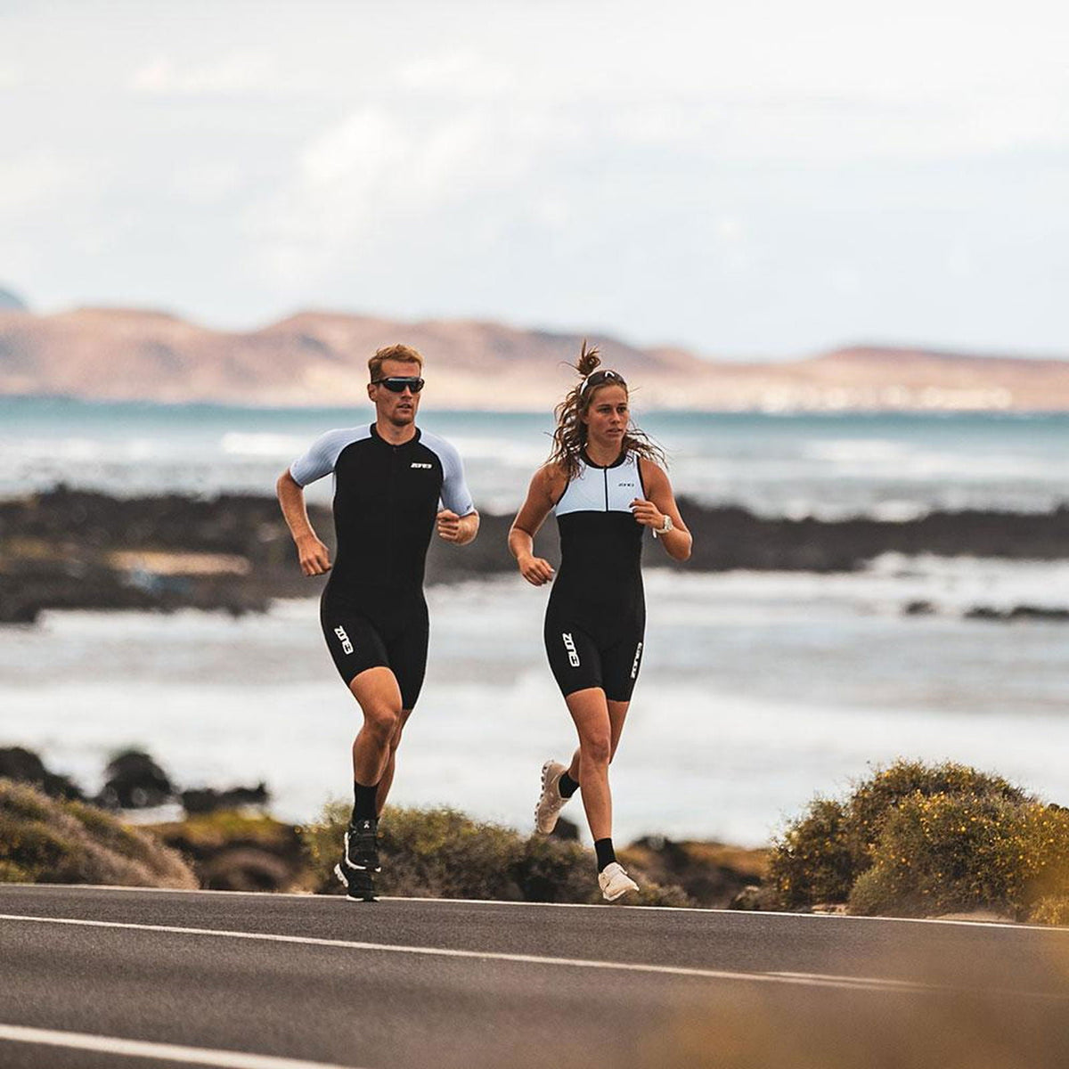 Zone 3 Men&#39;s Lava Long Distance Short Blautbúningur