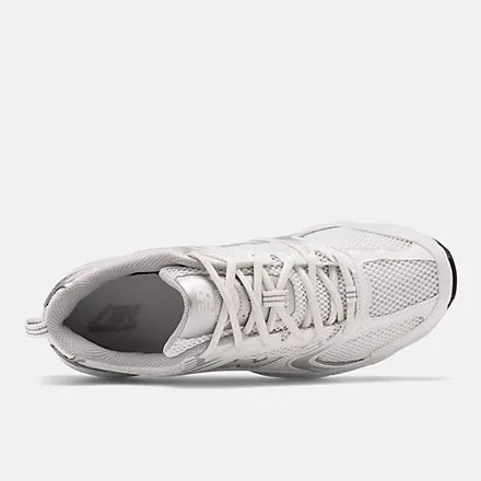 White/Silver Metallic