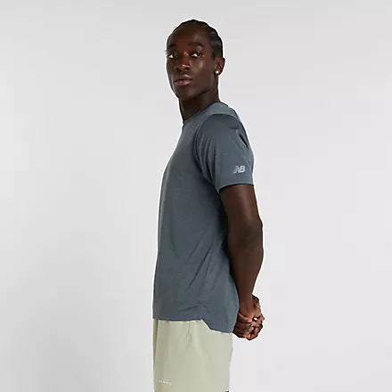 New Balance Athletics Reflective Graphic T-Shirt Bolur