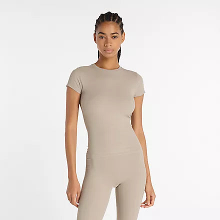 New Balance Ribbed Fitted T-Shirt - dömu